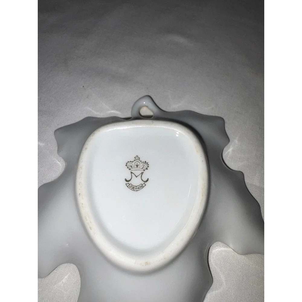White Porcelain Maple Leaf Trinket Dish Gold Trim Gilt Japan Jewelry TrayVintage
